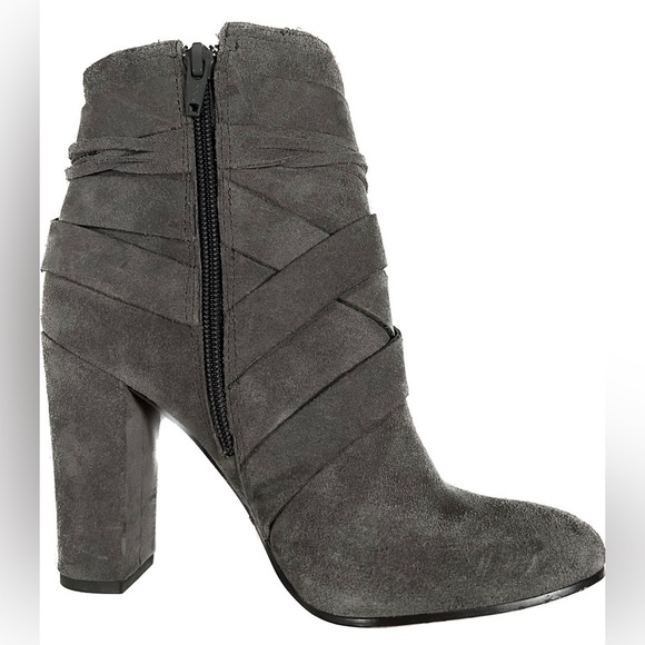GIANNI BINNI GREY SUEDE BLOCK HEELED BOOTIES WITH TASSEL DETAIL. SIZE 6.5 - Picture 3 of 6